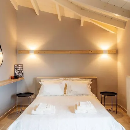 Inalia Modern House Λευκίμμη