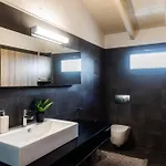 公寓 Inalia Modern House