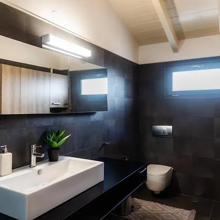 Apartment Inalia Modern House