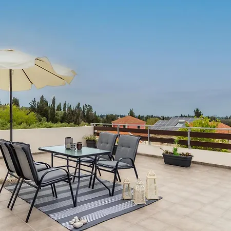 Inalia Modern House Apartment